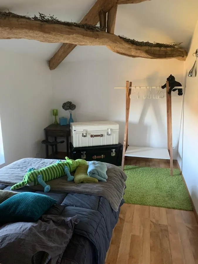 Chambres , Mere Veille Vaux-en-Beaujolais 0*,
