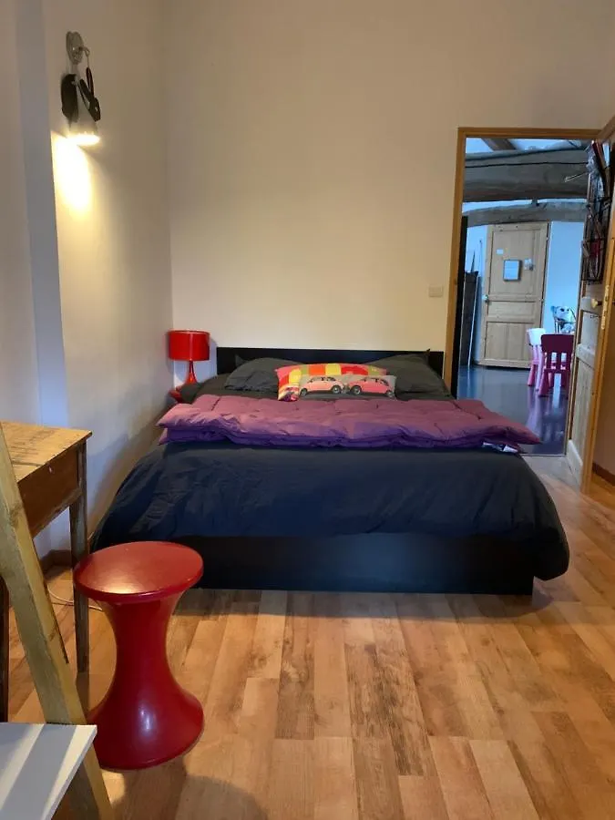 Chambres , Mere Veille Vaux-en-Beaujolais 0*,  France